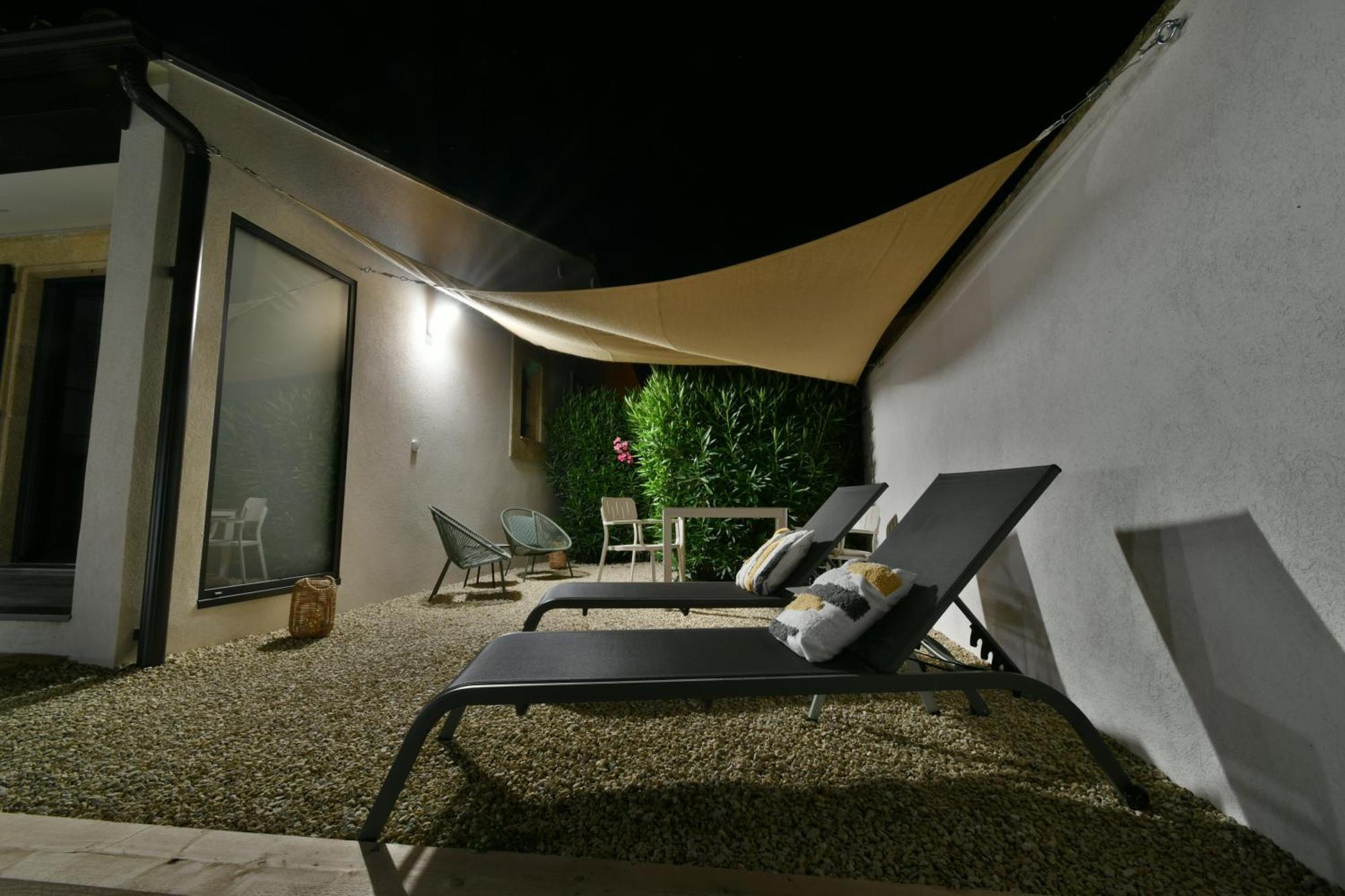 Une Nuit En Luberon Puyvert Exteriör bild