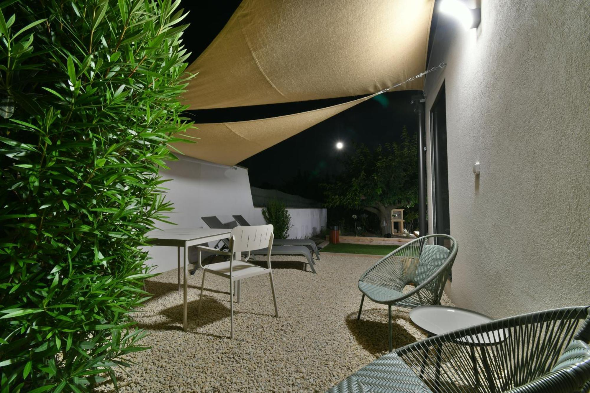 Une Nuit En Luberon Puyvert Exteriör bild