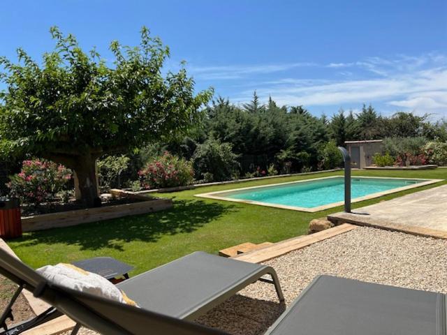 Une Nuit En Luberon Puyvert Exteriör bild